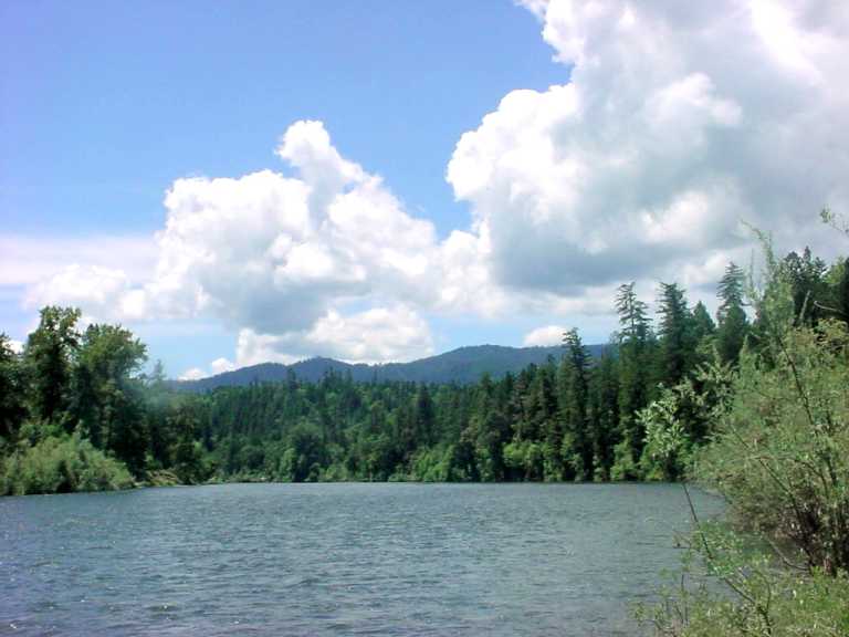 Grants Pass Boatnik Celebration, with Memorial Day Whitewater